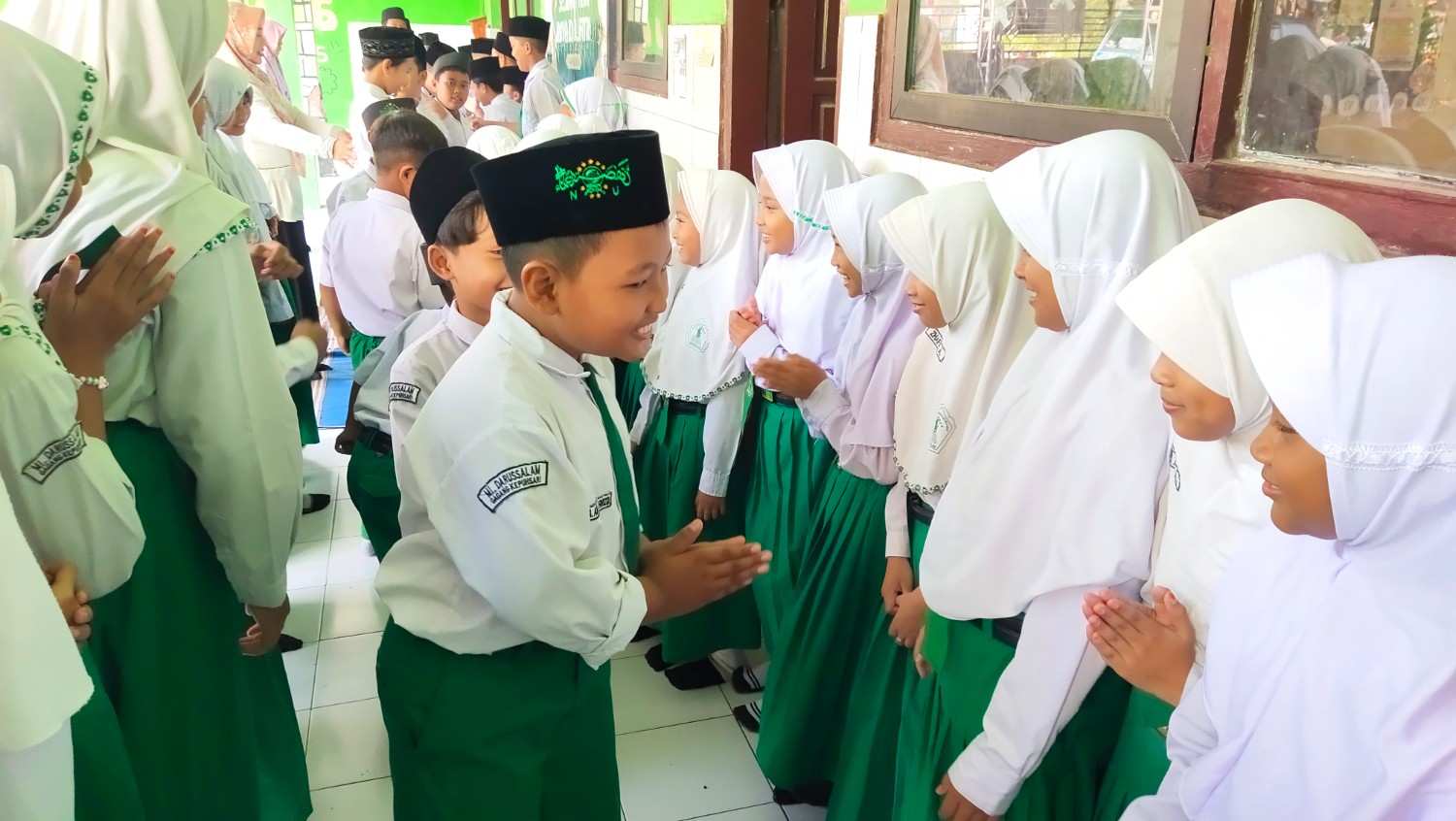 MI Darussalam Gelar Halal Bi Halal Penuh Kebersamaan